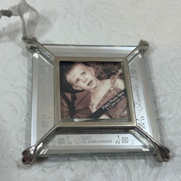 Blessings & Family - Double Frame Square Etched Mirror Photo Holder 2.5" - Picture 5 of 6
